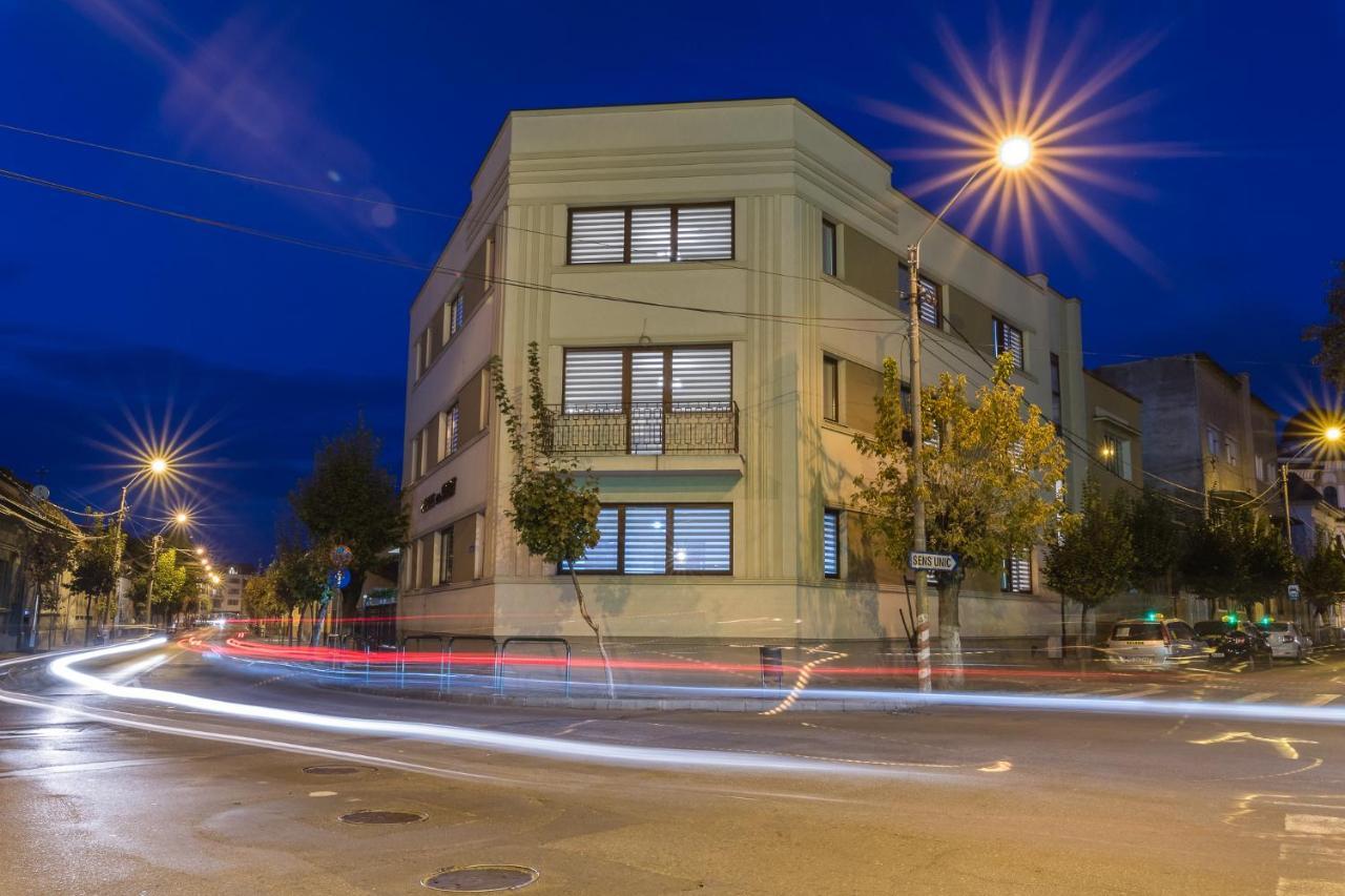 Pensiunea Select Central Târgu-Mureş エクステリア 写真